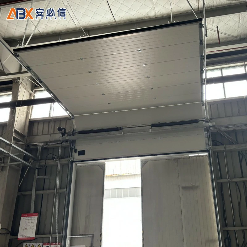 可克达拉铝板滑升门